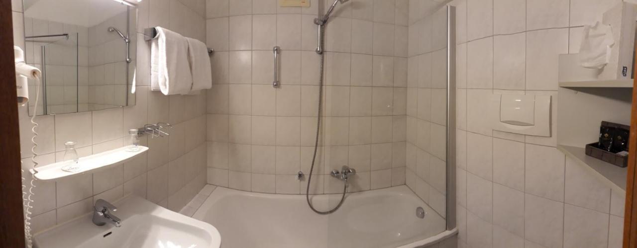 Braustueble Und Hotel Zur Post Weiler-Simmerberg Eksteriør billede